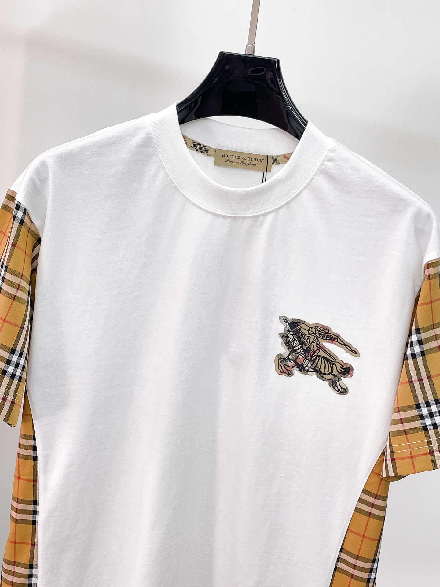 short sleeves